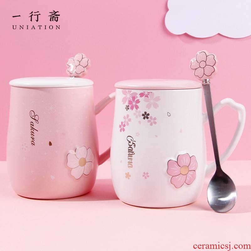 Japanese creative cherry blossom put ceramic cups with cover teaspoons of heat - resistant glass home office girl relief mugs