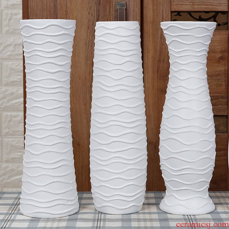 European creative ceramic white flower implement living room table furnishing articles household act the role ofing is tasted I and contracted dry flower floret bottle