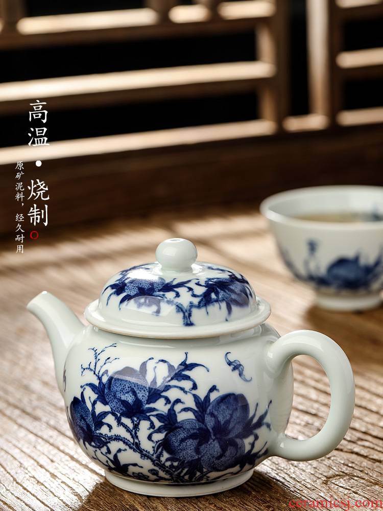 Jingdezhen blue and white teapot pure manual single pot of ceramic kung fu tea set hand - made restoring ancient ways f peach tea pot of tea