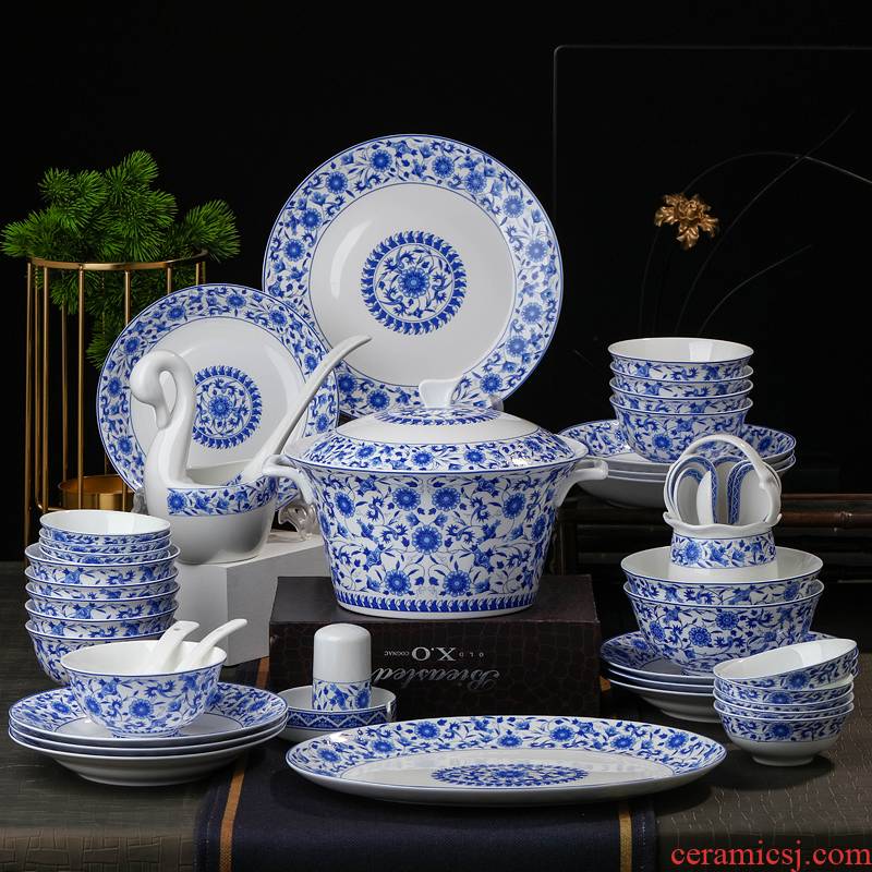 Chinese style restoring ancient ways of jingdezhen ceramics dishes suit 60 head home of blue and white porcelain tableware suit housewarming gift