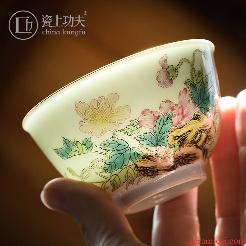 Jingdezhen porcelain on kung fu manual hand - made master cup pastel corn poppy sample tea cup personal single CPU archaize tyres